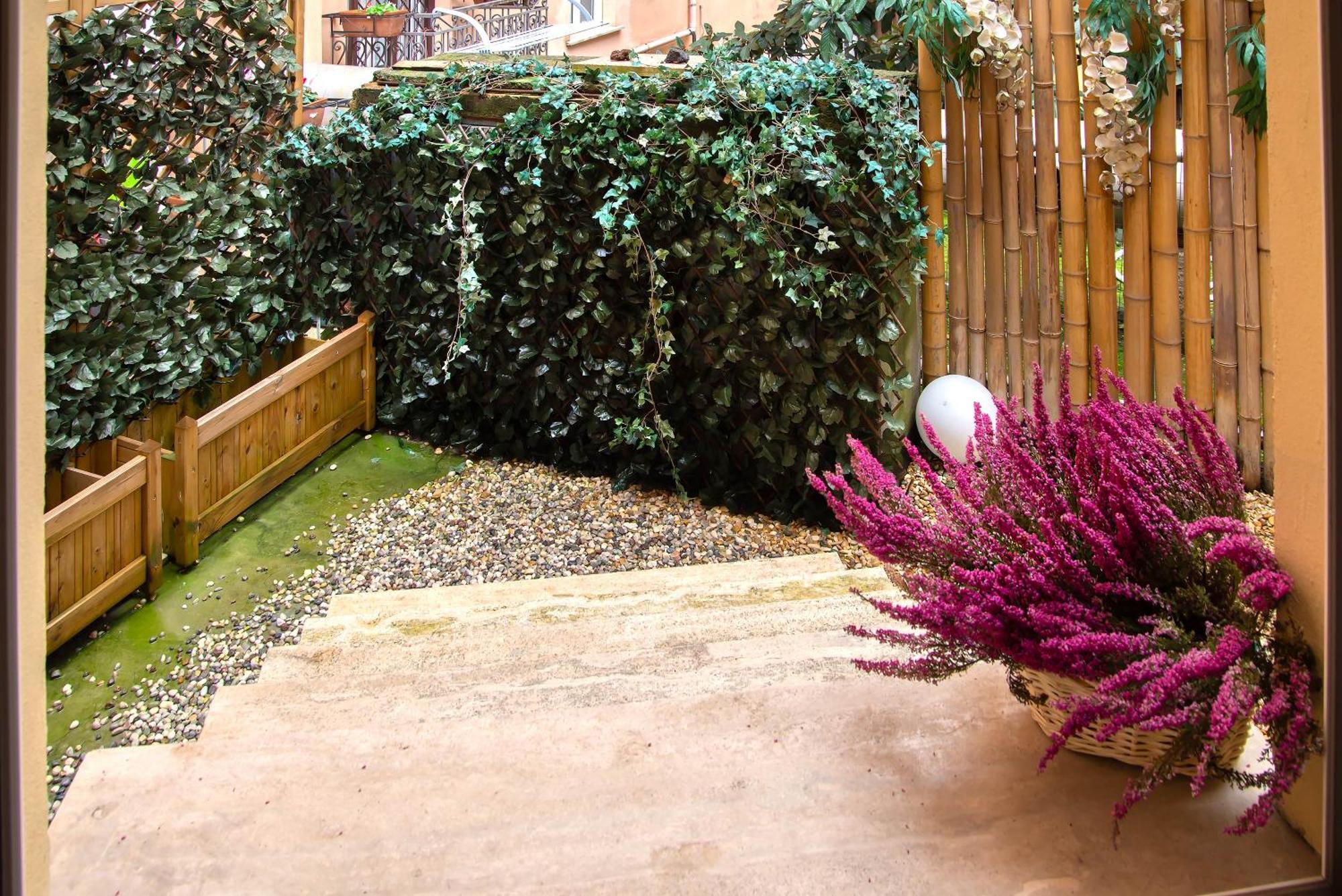 Catone District Hotel, Rome